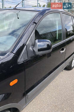 Хэтчбек Ford Fusion 2011 в 