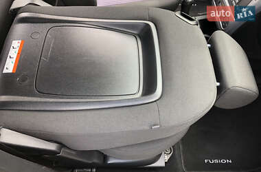 Хэтчбек Ford Fusion 2011 в 