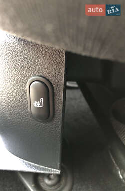 Хэтчбек Ford Fusion 2011 в 