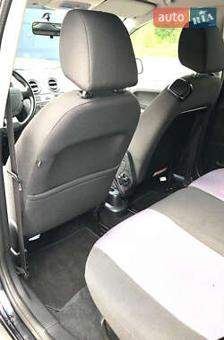 Хэтчбек Ford Fusion 2011 в 