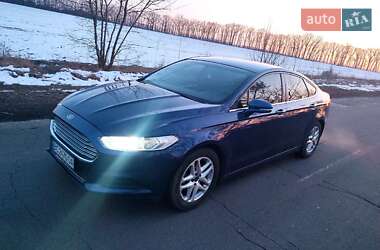 Седан Ford Fusion 2014 в 