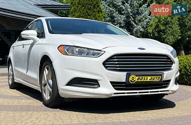 Седан Ford Fusion 2014 в Львове