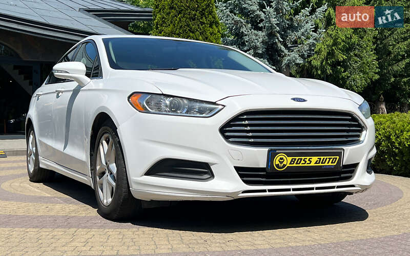 Седан Ford Fusion 2014 в 