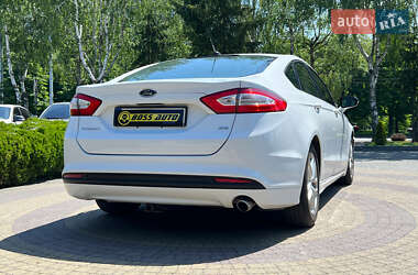 Седан Ford Fusion 2014 в 