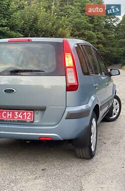 Хэтчбек Ford Fusion 2009 в 