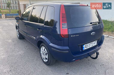 Хэтчбек Ford Fusion 2003 в 
