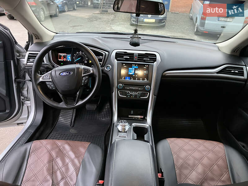Седан Ford Fusion 2017 в Киеве