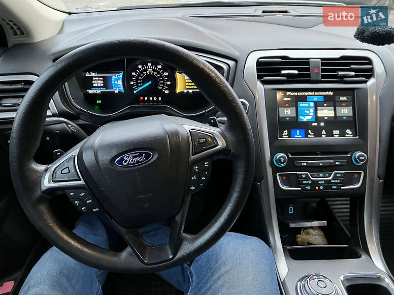Седан Ford Fusion 2017 в Киеве
