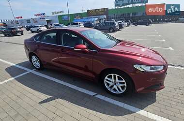 Седан Ford Fusion 2015 в 