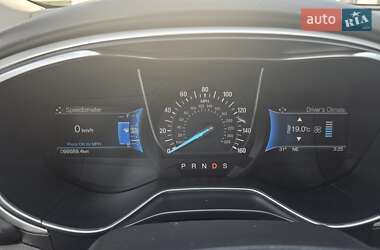 Седан Ford Fusion 2015 в 