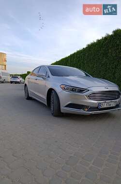 Седан Ford Fusion 2018 в 