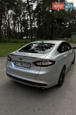 Седан Ford Fusion 2013 в 