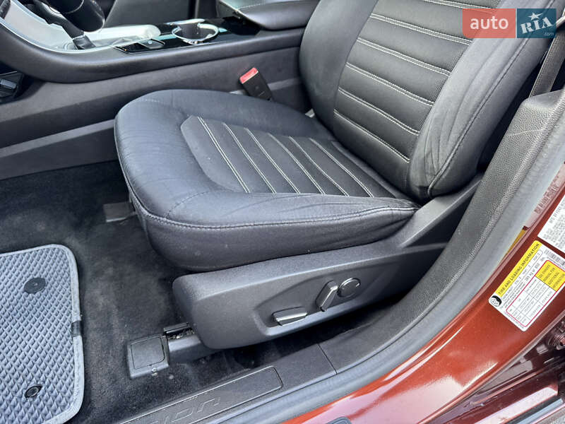 Седан Ford Fusion 2015 в Киеве фото 19 Седан Ford Fusion 2015 в Киеве