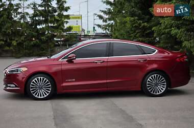 Седан Ford Fusion 2017 в 