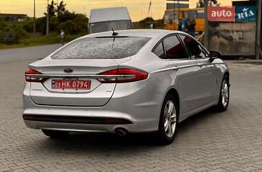 Седан Ford Fusion 2018 в 