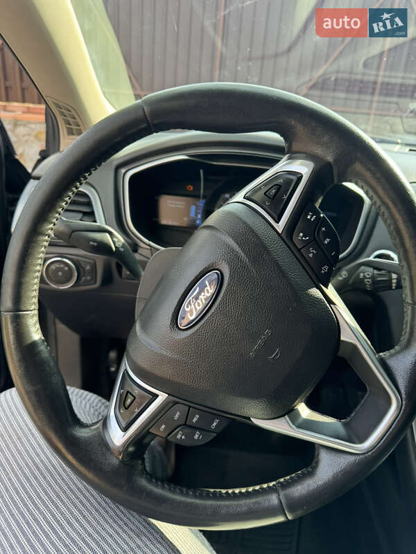 Седан Ford Fusion 2015 в Киеве фото 19 Седан Ford Fusion 2015 в Киеве