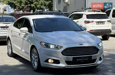 Седан Ford Fusion 2013 в 