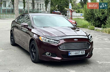 Седан Ford Fusion 2013 в 