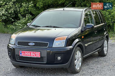 Хэтчбек Ford Fusion 2009 в 