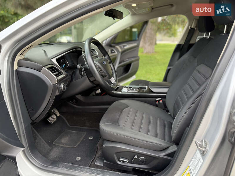 Седан Ford Fusion 2018 в Днепре