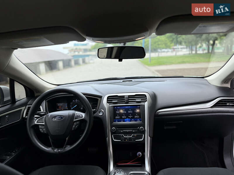 Седан Ford Fusion 2018 в Днепре