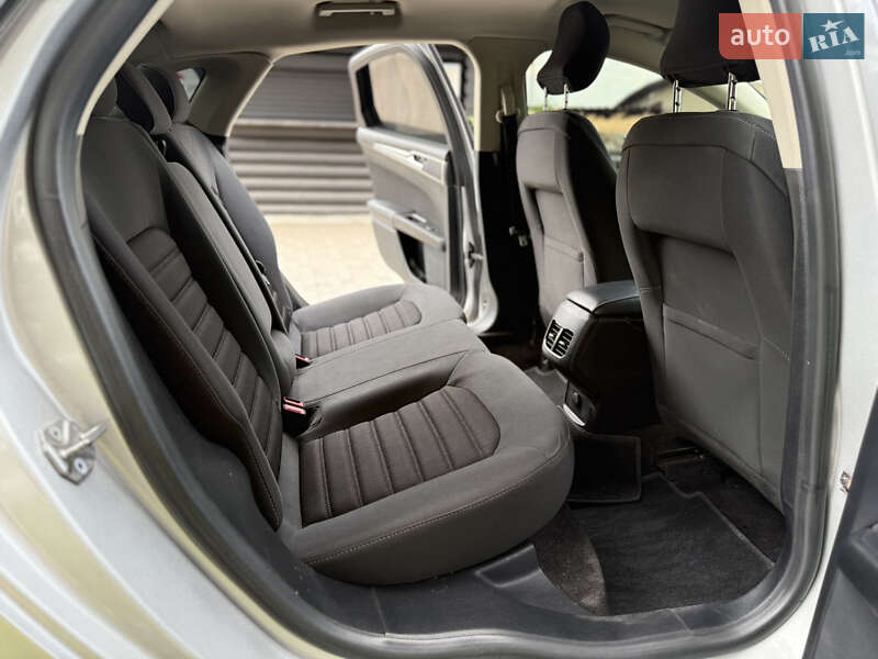 Седан Ford Fusion 2018 в Днепре