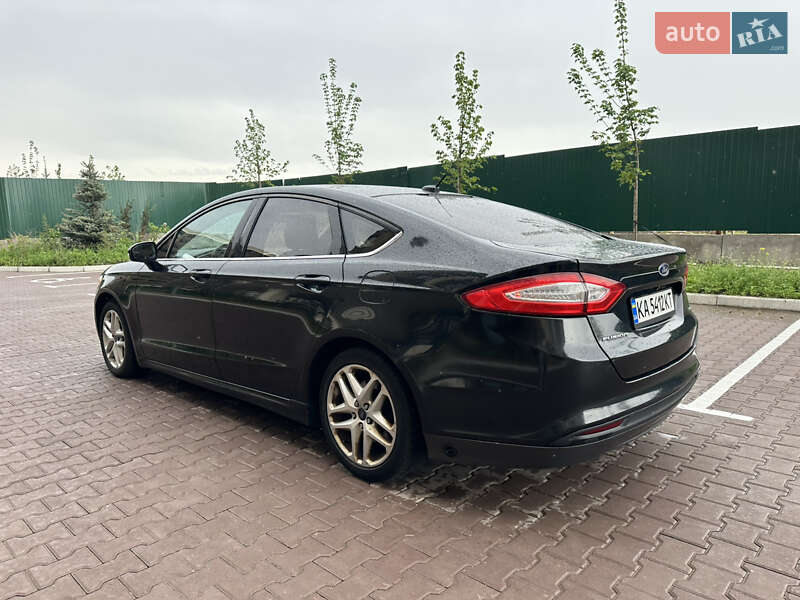 Седан Ford Fusion 2015 в Киеве