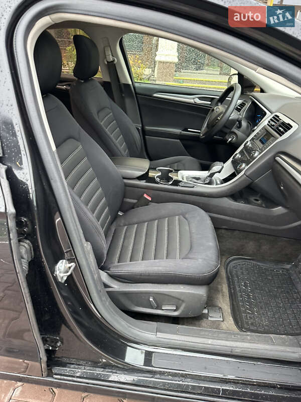 Седан Ford Fusion 2015 в Киеве