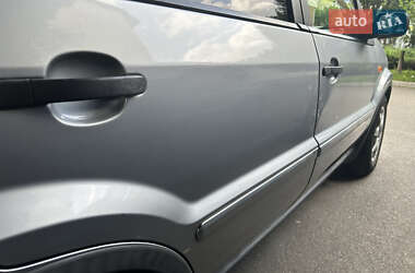 Хетчбек Ford Fusion 2005 в 