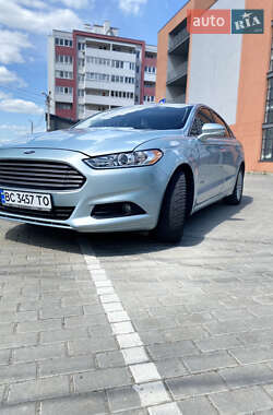 Седан Ford Fusion 2014 в 