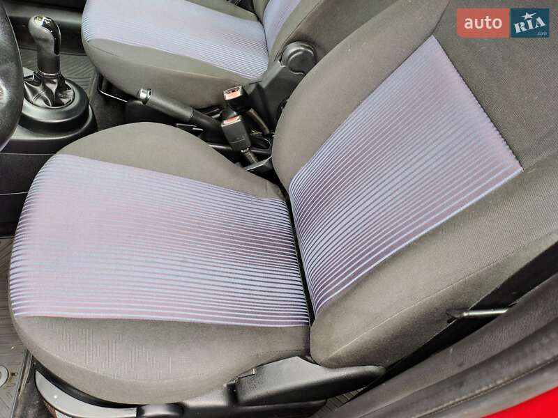 Хэтчбек Ford Fusion 2008 в Киеве фото 9 Хэтчбек Ford Fusion 2008 в Киеве