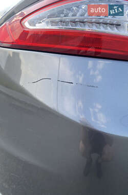 Седан Ford Fusion 2013 в 