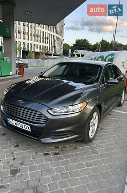 Седан Ford Fusion 2015 в Львове