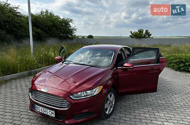 Седан Ford Fusion 2015 в 