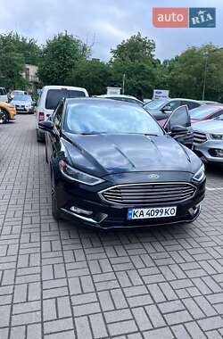 Седан Ford Fusion 2017 в 