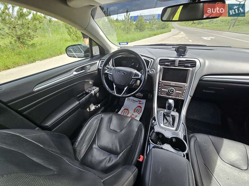 Седан Ford Fusion 2016 в Гоще