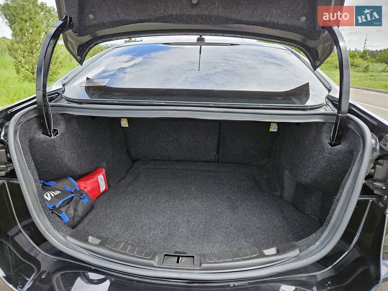 Седан Ford Fusion 2016 в Гоще