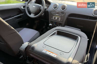 Хэтчбек Ford Fusion 2007 в 
