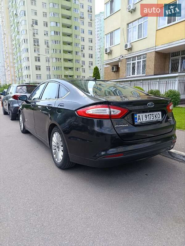 Седан Ford Fusion 2013 в Киеве
