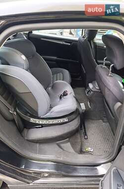 Седан Ford Fusion 2013 в 