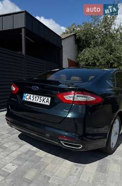 Седан Ford Fusion 2014 в 