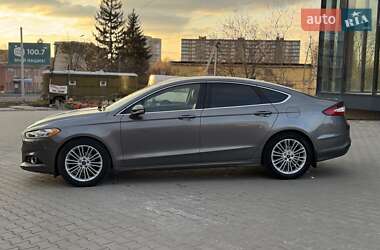 Седан Ford Fusion 2014 в 