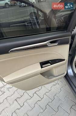 Седан Ford Fusion 2014 в 