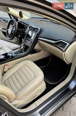 Седан Ford Fusion 2014 в 