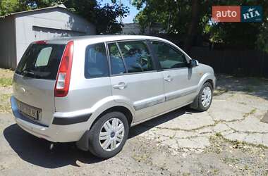Хэтчбек Ford Fusion 2006 в 