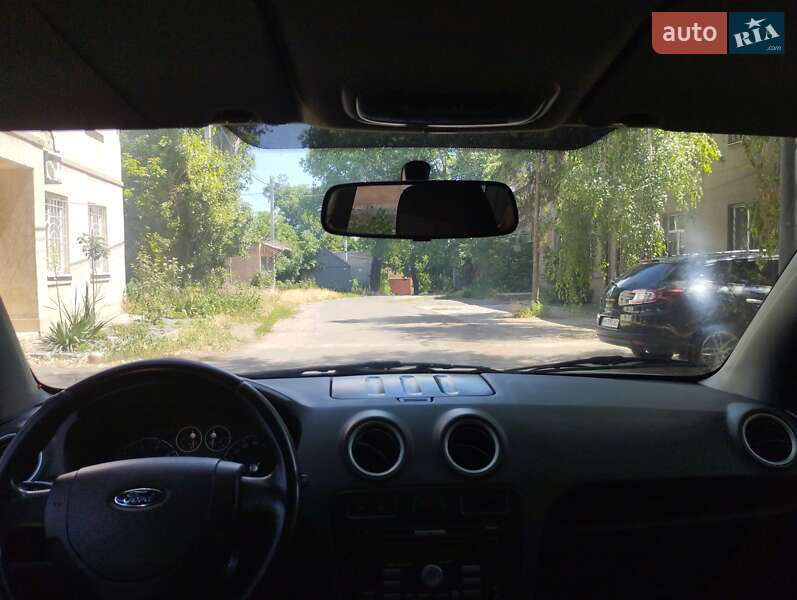 Хэтчбек Ford Fusion 2006 в Черноморске фото 29 Хэтчбек Ford Fusion 2006 в Черноморске