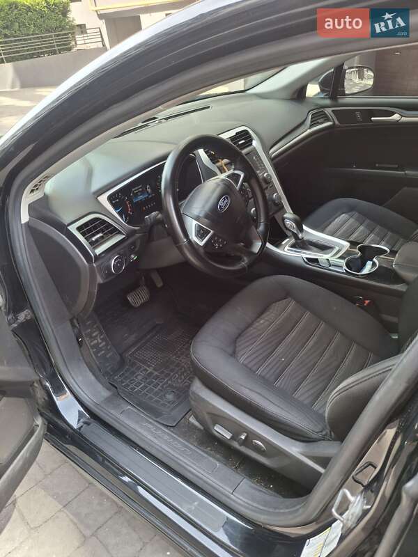 Седан Ford Fusion 2015 в Ивано-Франковске