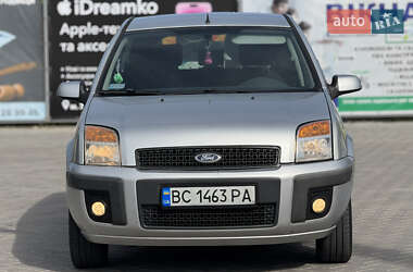 Хэтчбек Ford Fusion 2008 в 