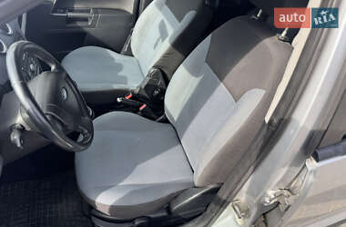 Хэтчбек Ford Fusion 2008 в 