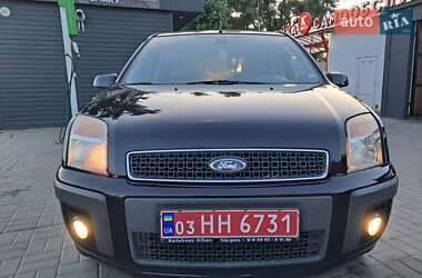 Хэтчбек Ford Fusion 2006 в 